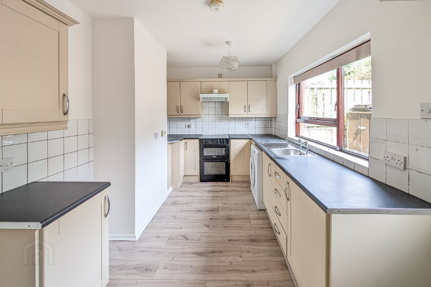 Photo 3 of 19 Rectory Road, Lurgan