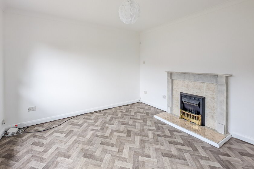 Photo 2 of 19 Rectory Road, Lurgan