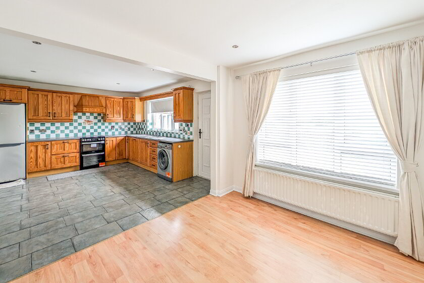 Photo 3 of 25 Beechgrove Park, Aghagallon