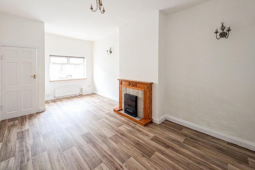 Photo 3 of 83 Victoria Street, Lurgan