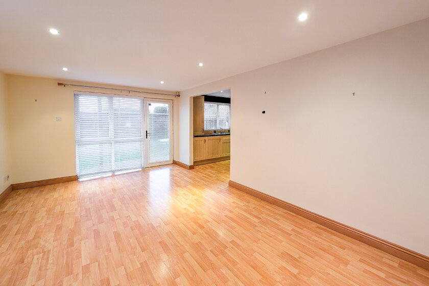 Photo 2 of 1 Silverwood Court, Lurgan