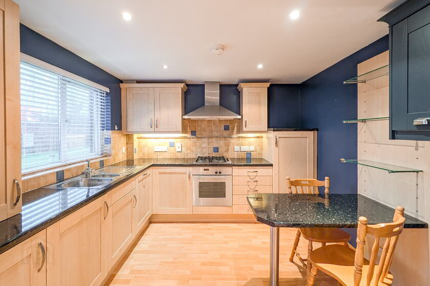 Photo 4 of 1 Silverwood Court, Lurgan