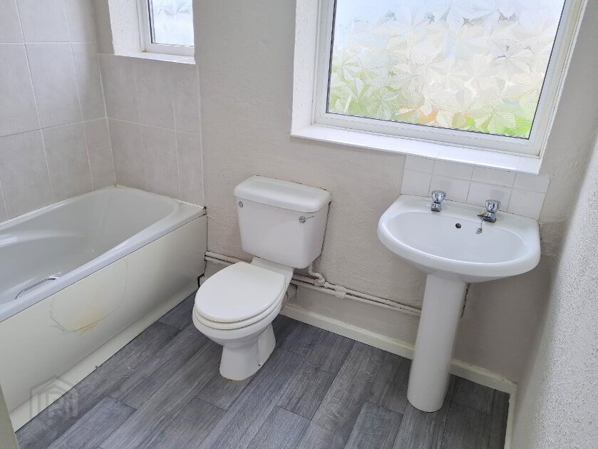 Photo 5 of 57 Fernagh Avenue, Newtownabbey