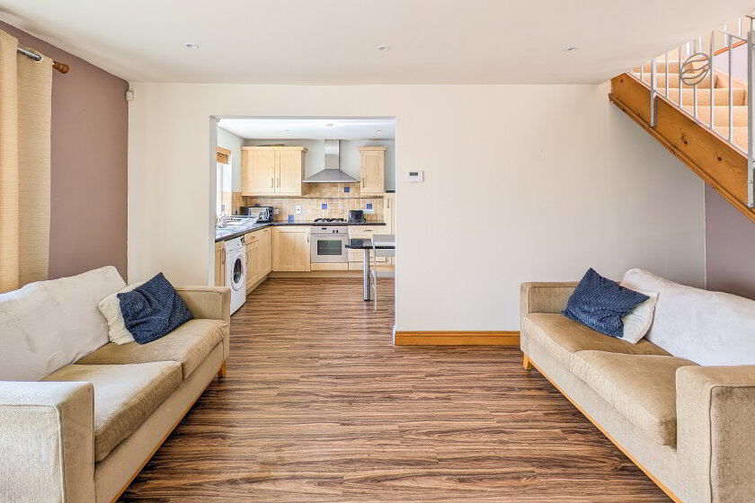 Photo 2 of 8 Silverwood Court, Lurgan