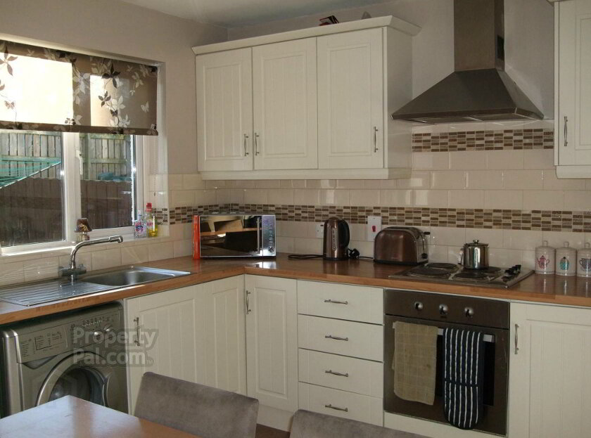 Photo 3 of 241 Belvedere Manor, Lurgan