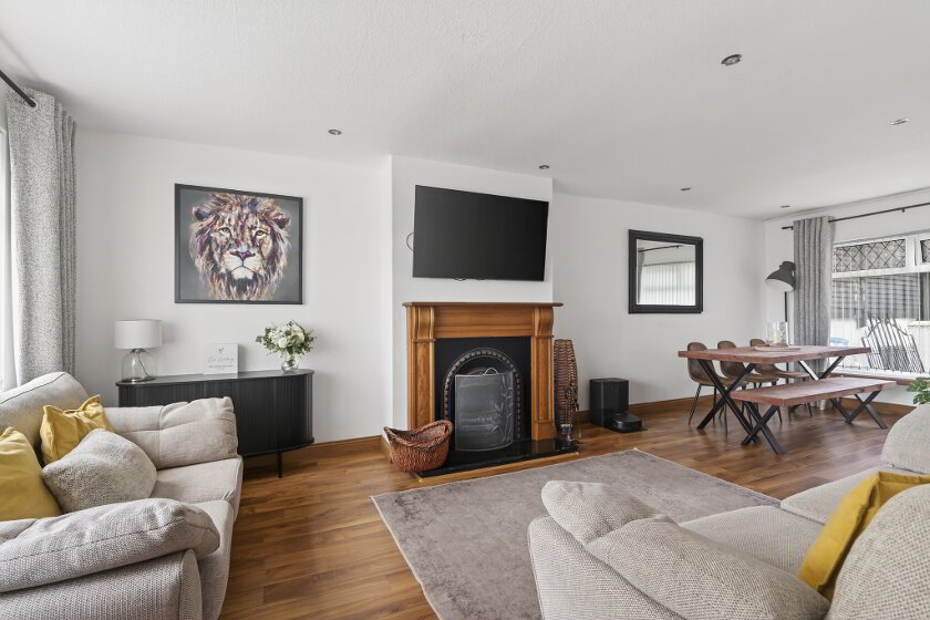 Photo 5 of 566 Saintfield Road, Belfast