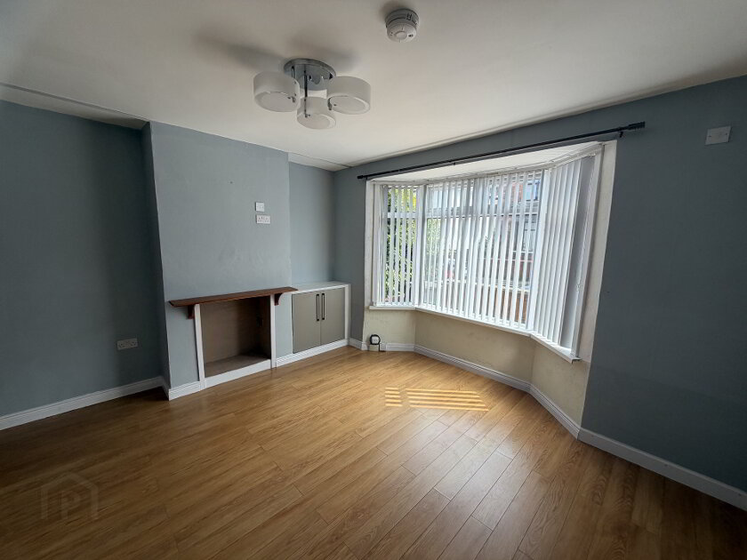 Photo 2 of 11 Northwood Drive, Belfast