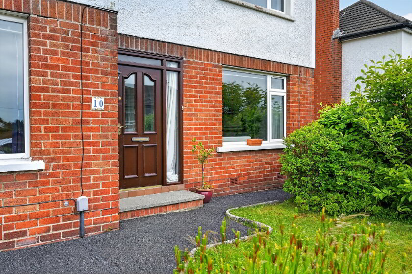 Photo 3 of 10 Hillside Drive, Stranmillis, Belfast