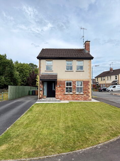 Photo 3 of 19 Greenfield Way, Armagh