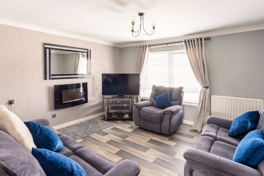 Photo 2 of 62 Hill Street, Lurgan