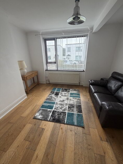 Photo 2 of 47 Princes Crescent, Whiteabbey, Newtownabbey