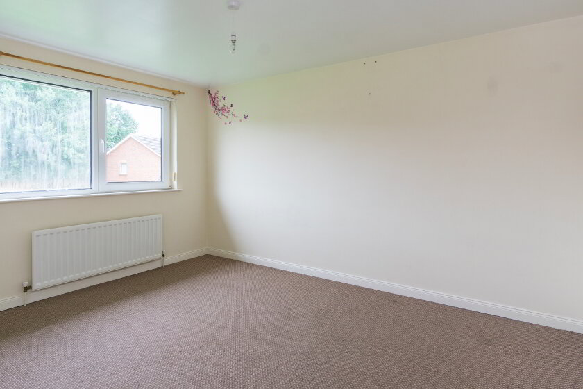Photo 3 of 21 Lakeview Court, Drumgor, Craigavon