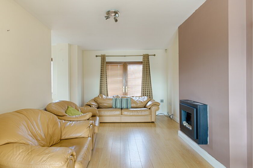 Photo 3 of 9 Silverwood Green, Lurgan