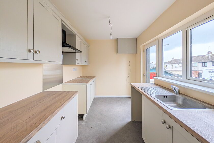 Photo 4 of 55 Drumlin Drive, Lurgan