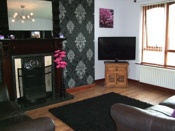 Photo 3 of 62 Allengrove, Lurgan