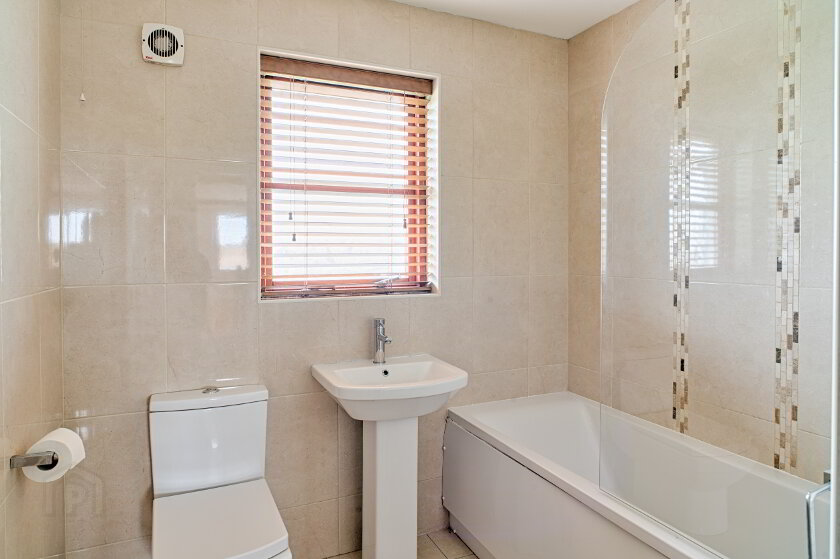 Photo 4 of 10 Allengrove, Lurgan