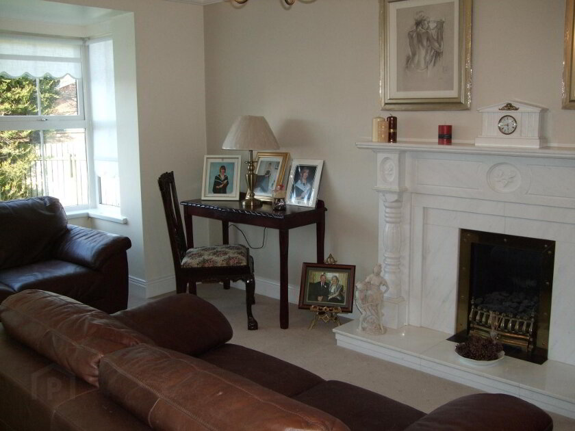 Photo 2 of 33 Ashgrove Drive, Lurgan