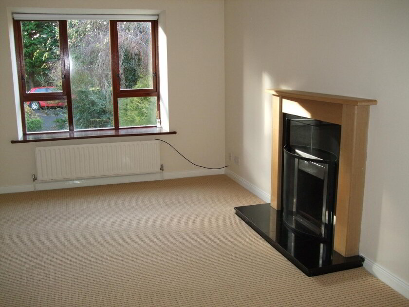 Photo 2 of 1 Windsor Court, Waringstown, Waringstown
