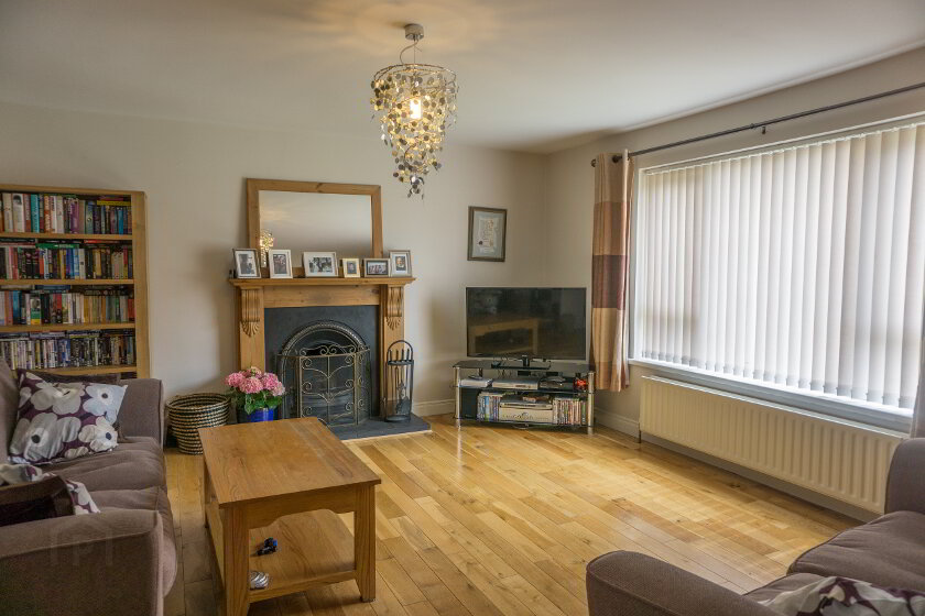 Photo 2 of 77 Belvedere Manor, Lurgan