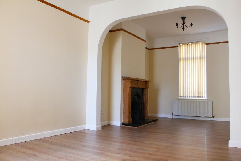 Photo 2 of 37 Victoria Street, Lurgan, Craigavon