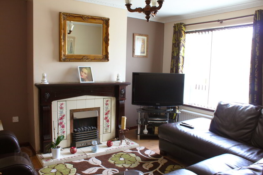 Photo 2 of 18 Garland Drive, Lurgan, Craigavon