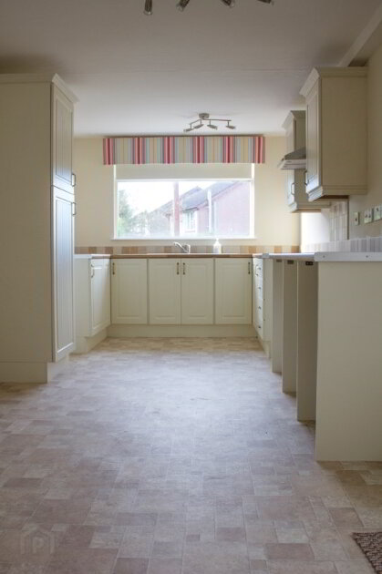 Photo 5 of 132 Lough Road, Lurgan, Craigavon