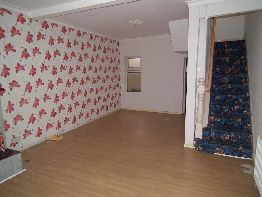 Photo 2 of 94b Tennent Street, Belfast