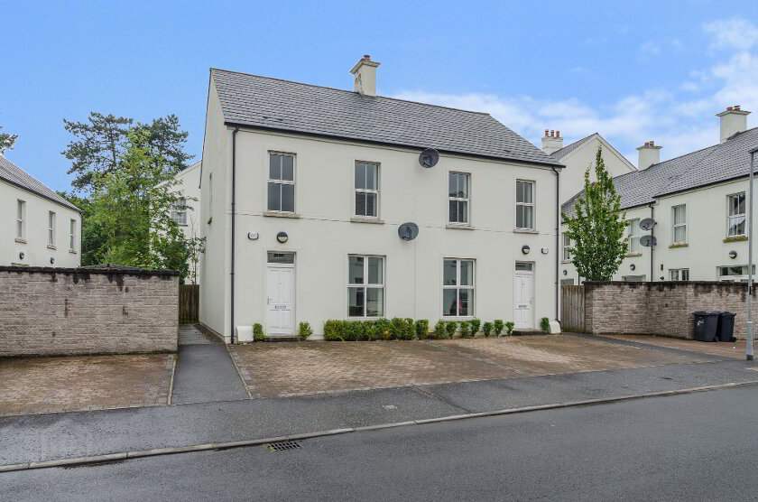 Photo 2 of 28 Six Mile Water Mill Drive, Antrim