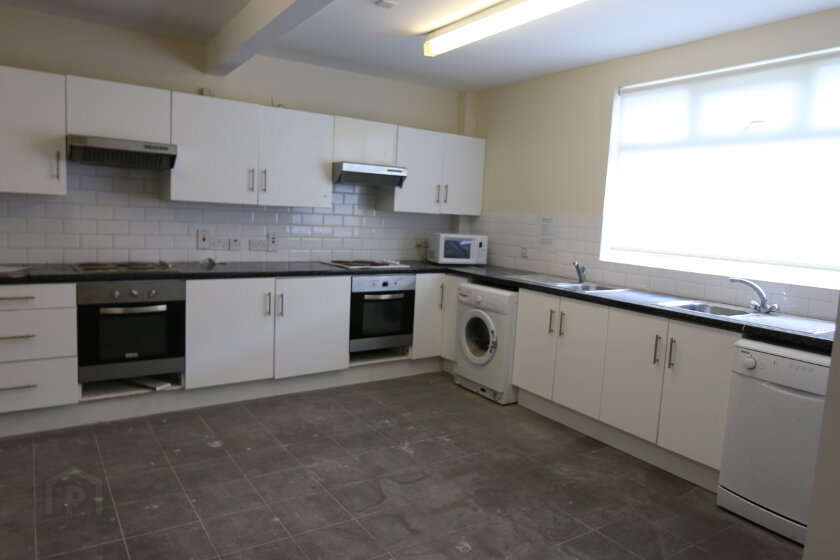 Photo 2 of 5 Eglantine Place, Belfast