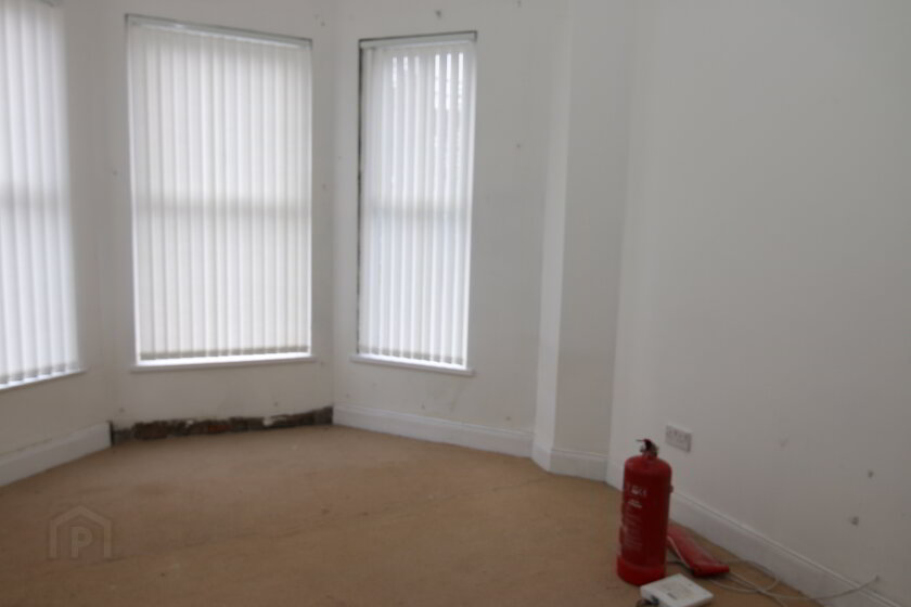 Photo 3 of 5 Eglantine Place, Belfast