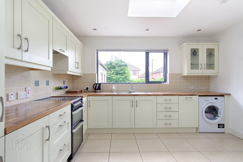 Photo 3 of 52 North Circular Road, Lurgan