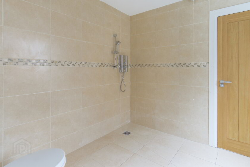 Photo 5 of 52 North Circular Road, Lurgan