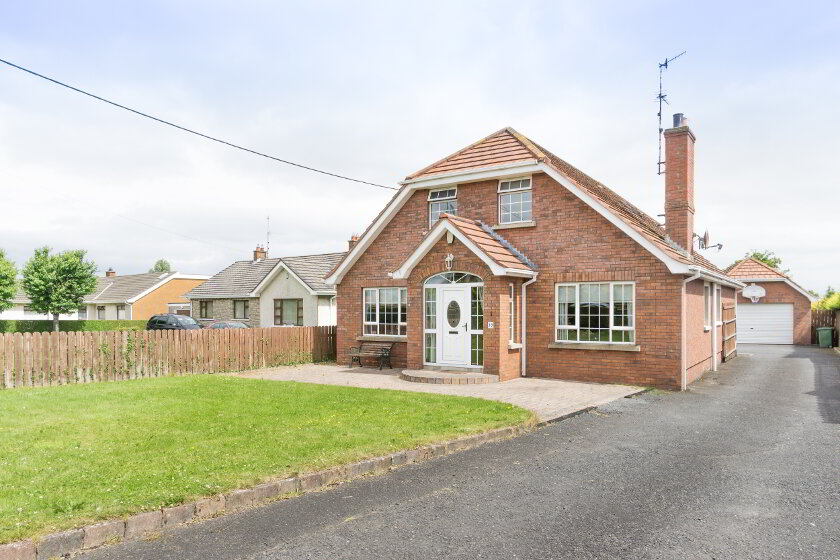Photo 2 of 37 Derrymacash Road, Lurgan