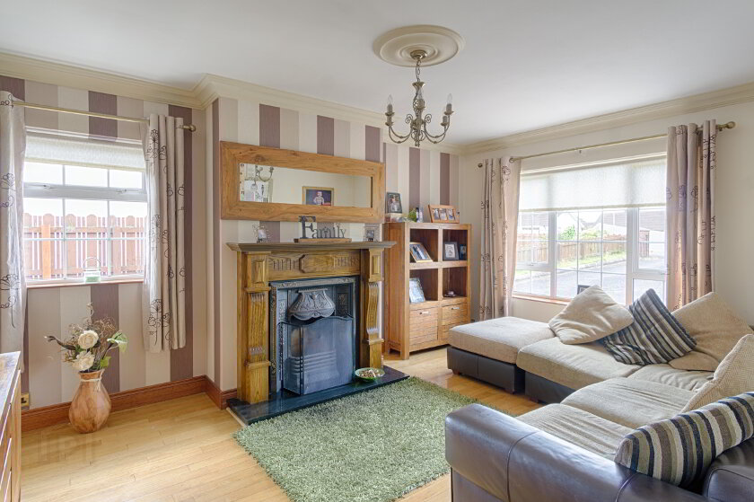 Photo 4 of 37 Derrymacash Road, Lurgan