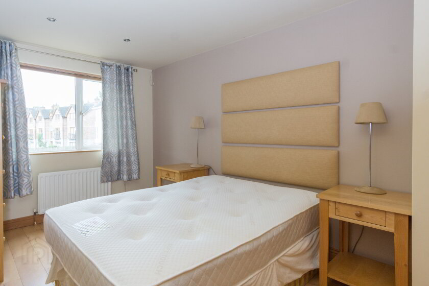 Photo 3 of 17 Silverwood Court, Lurgan