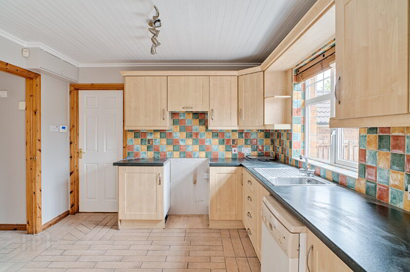 Photo 5 of 5 Headington Drive, Lurgan