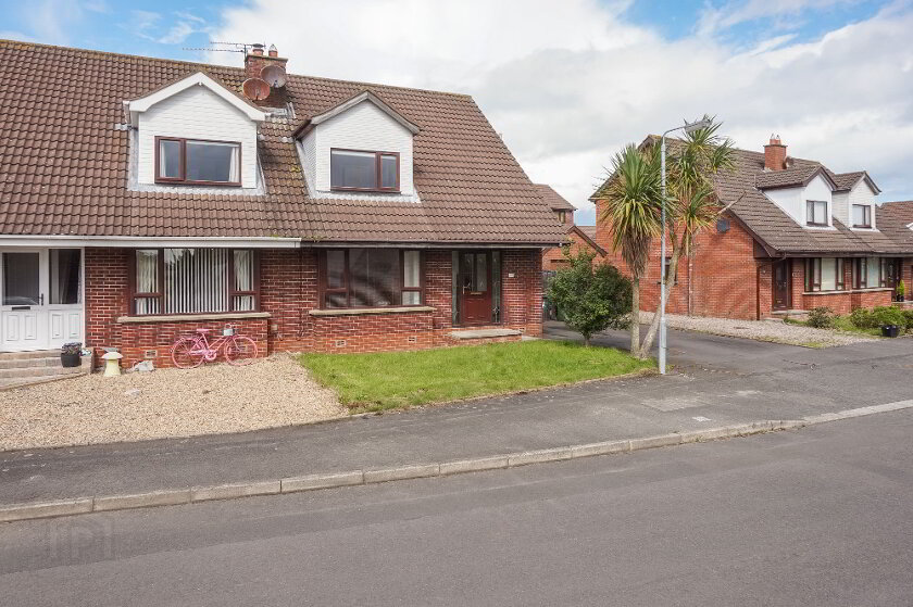 Photo 3 of 12 Balmoral Road, Bangor