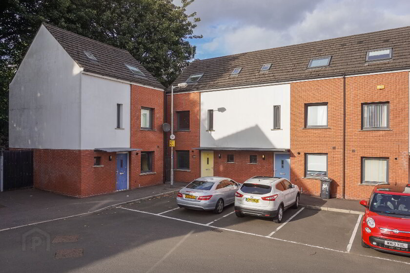 Photo 2 of 22 Ross Mill Avenue, Belfast