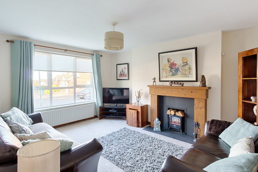 Photo 2 of 26 Carrickvale Avenue, Lurgan
