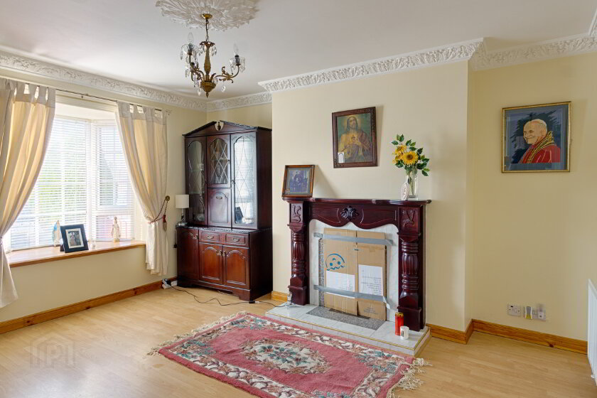 Photo 2 of 12 Hill Street, Lurgan