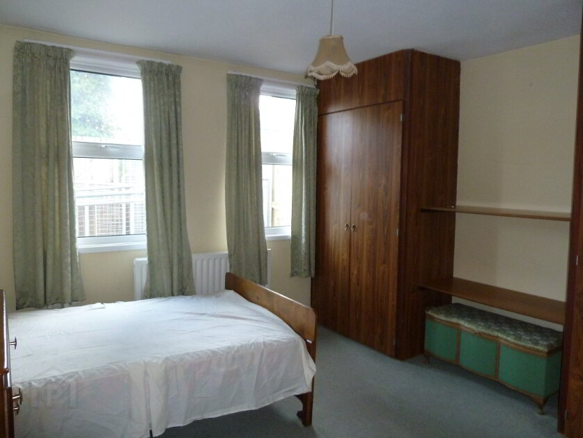 Photo 4 of 10 Elliott Place, Coleshill, Enniskillen