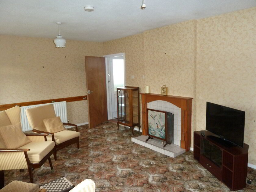 Photo 2 of 10 Elliott Place, Coleshill, Enniskillen