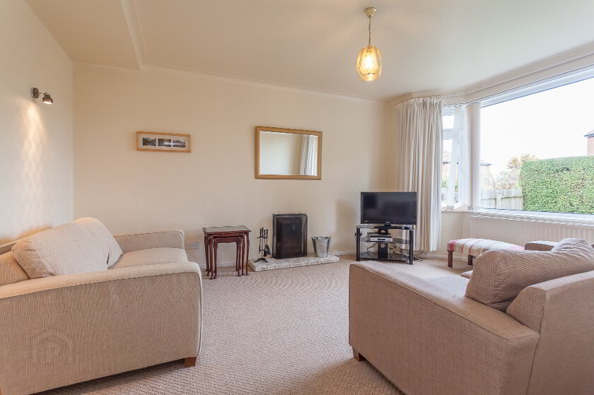 Photo 3 of 20 Gilnahirk Crescent, Belfast