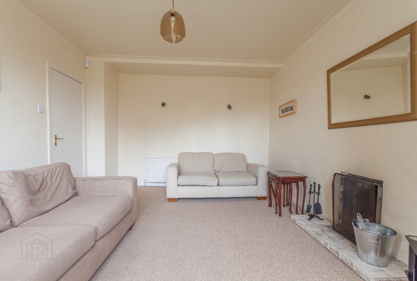 Photo 2 of 20 Gilnahirk Crescent, Belfast