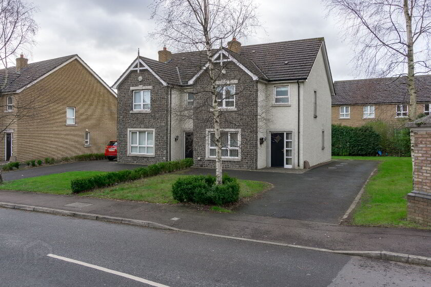 Photo 2 of 1 The Rose Garden, Dunmurry, Belfast