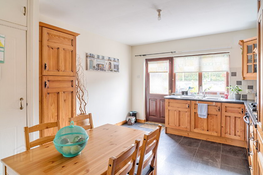 Photo 4 of 42 Waring Street, Lurgan