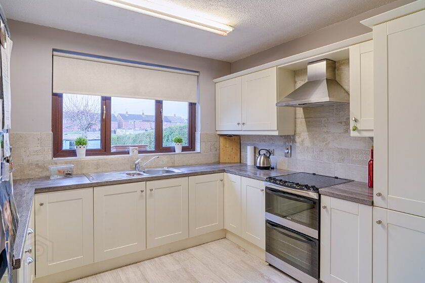 Photo 3 of 35 Kilwilke Road, Lurgan