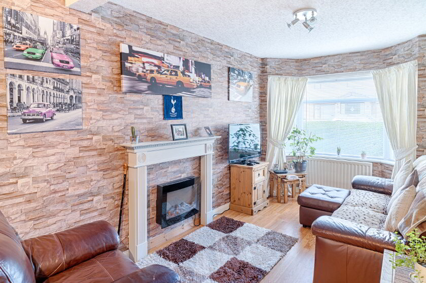 Photo 2 of 14 Garland Avenue, Lurgan