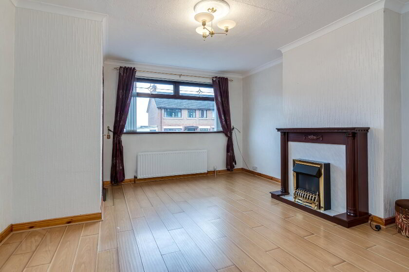 Photo 4 of 55 Vara Drive, Belfast