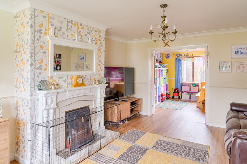 Photo 2 of 15 Collingwood Drive, Lurgan